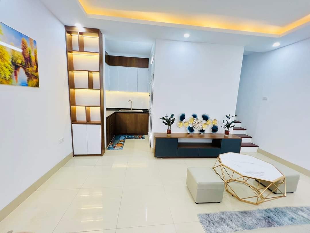 Bán nhà 63m2 phố Âu Cơ, Tây Hồ Thang máy XỊN Dòng tiền 800 triệu/năm Giá 8.3 Tỷ