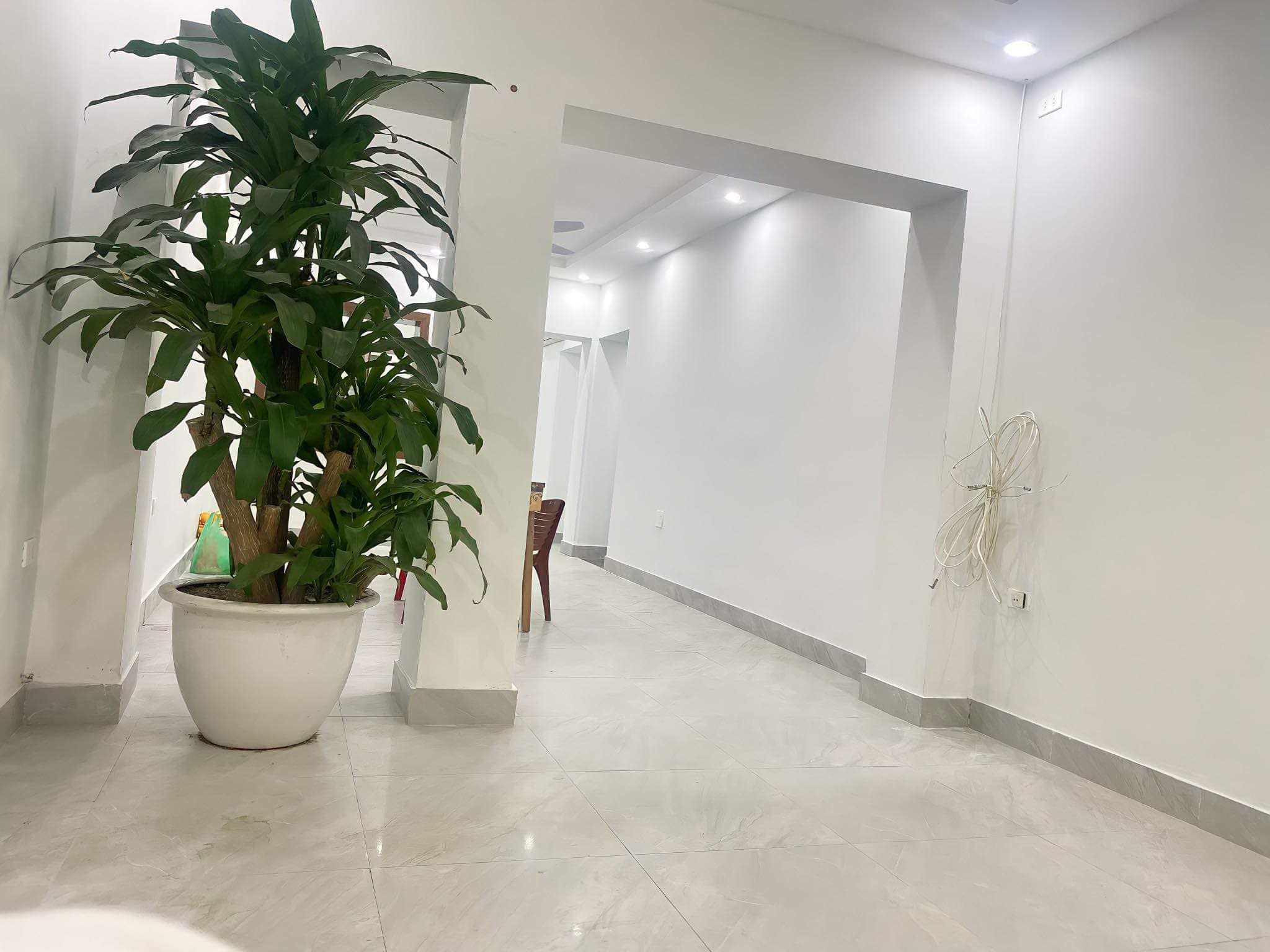 Tìm người hợp tác làm chung mặt bằng tầng 1 khu tập thể Nguyên Hồng - Thành Công, rất đông dân.