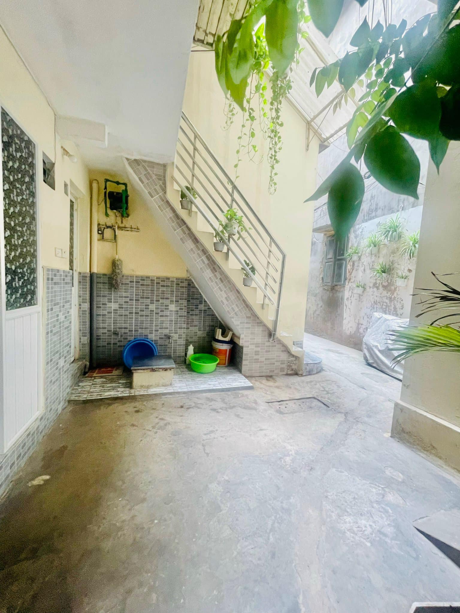 Bán nhà ngõ chợ Khâm Thiên DT:24m xây 4 tầng nhà còn đẹp về ở ngay..