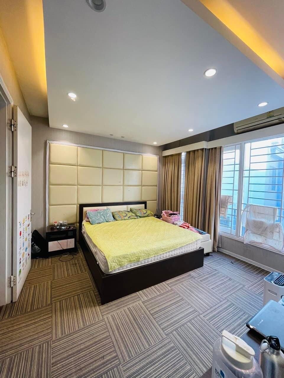 SIÊU HIẾM NGUYỄN SƠN 7 TẦNG THANG MÁY, GARA 2 Ô TÔ, GIÁ ĐẦU TƯ 12.3 TỶ.