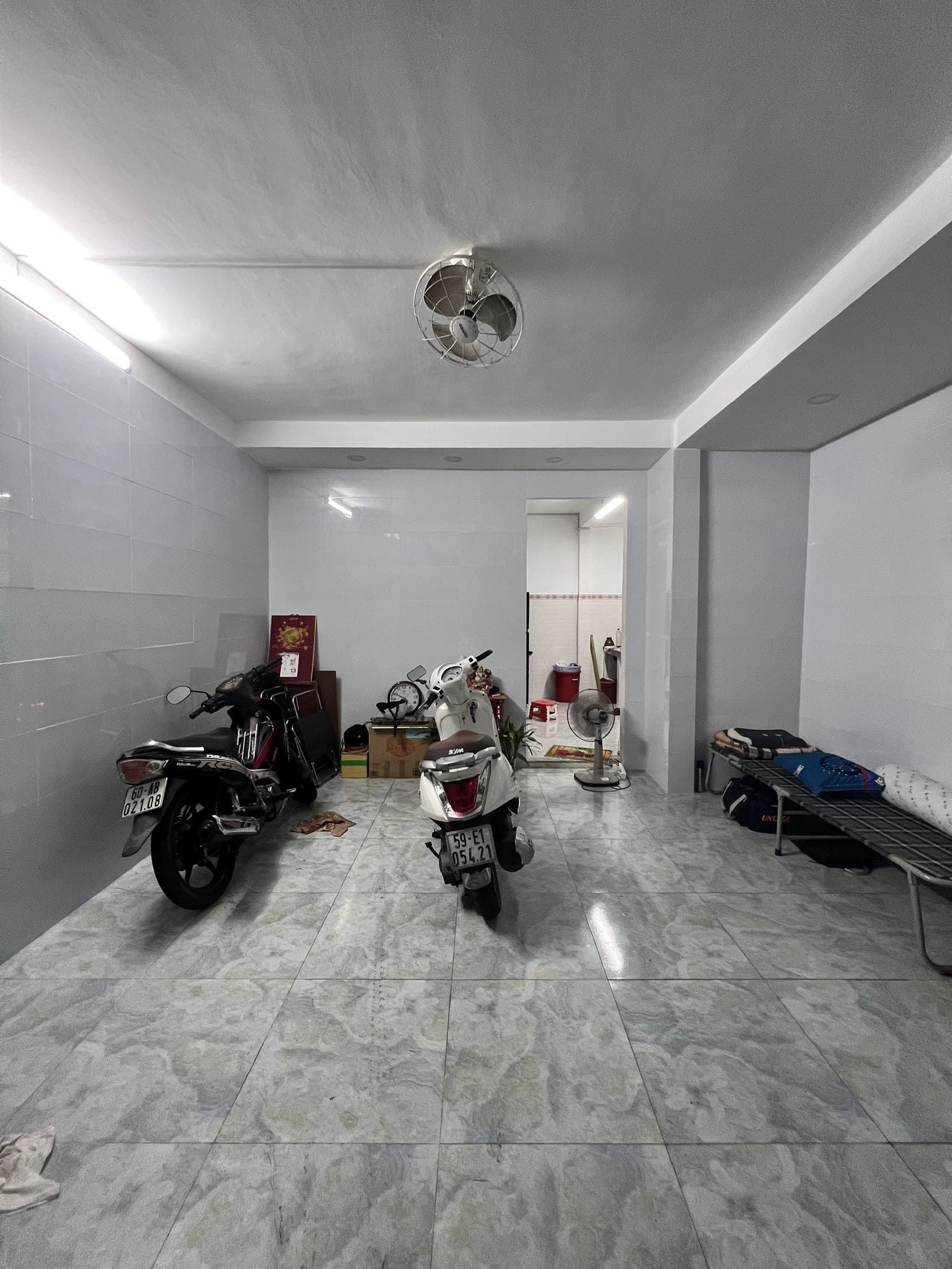 Bán nhà gần đường Hưng Phú phường 9 Q8 3 tầng 4.7m x,9.6 Nhỉnh: 4 tỷ.