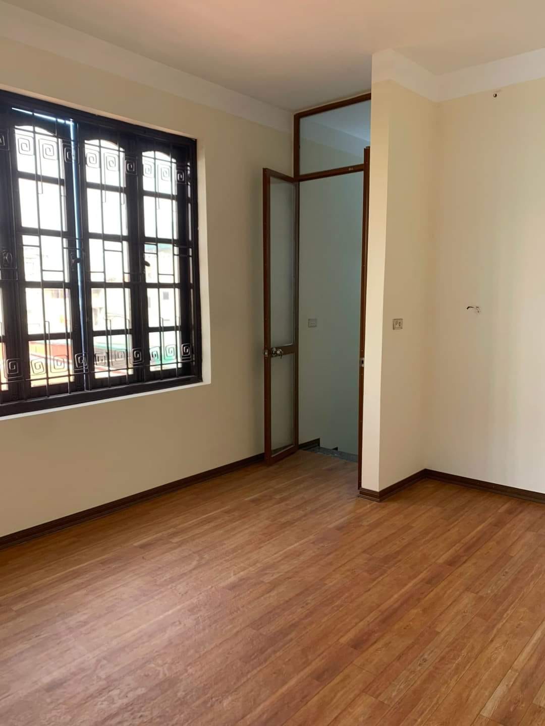 Bán nhà Văn La, phú La, Hà Đông, 45m2, 3 tầng, 4,5m mặt tiền, giá mới 4,88 tỷ.