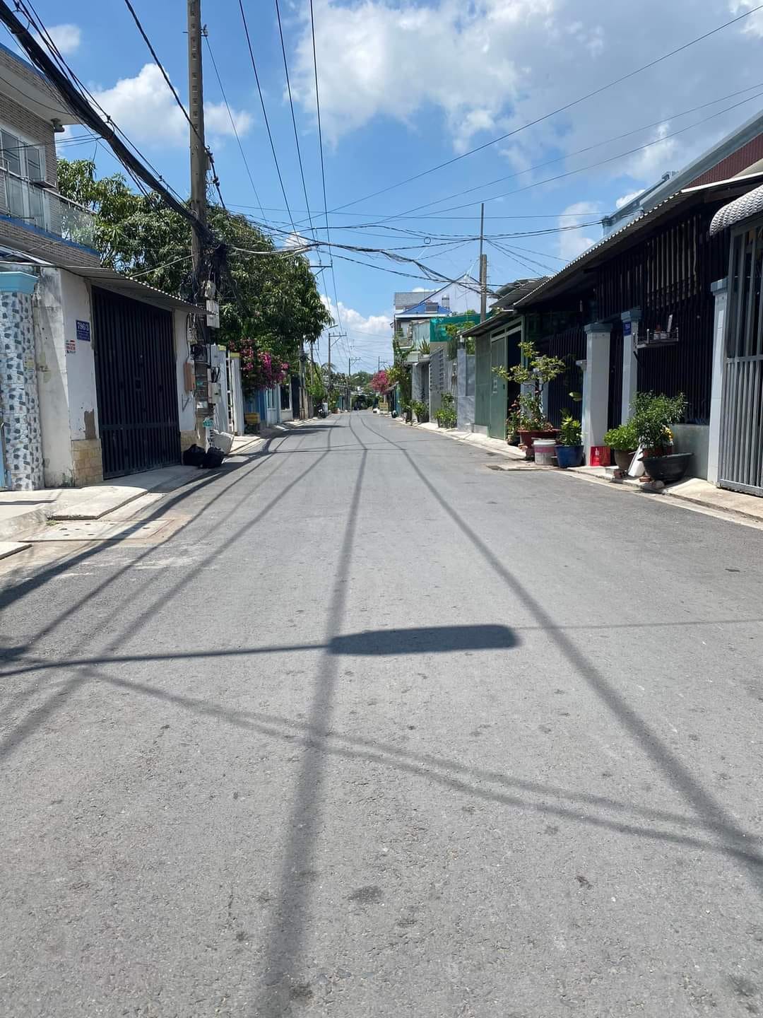 Bán nhà gần Lê Văn Lương Nguyễn Bình Nhơn Đức Nhà Bè Gần100m SHR Nhỉnh 2 tỷ.