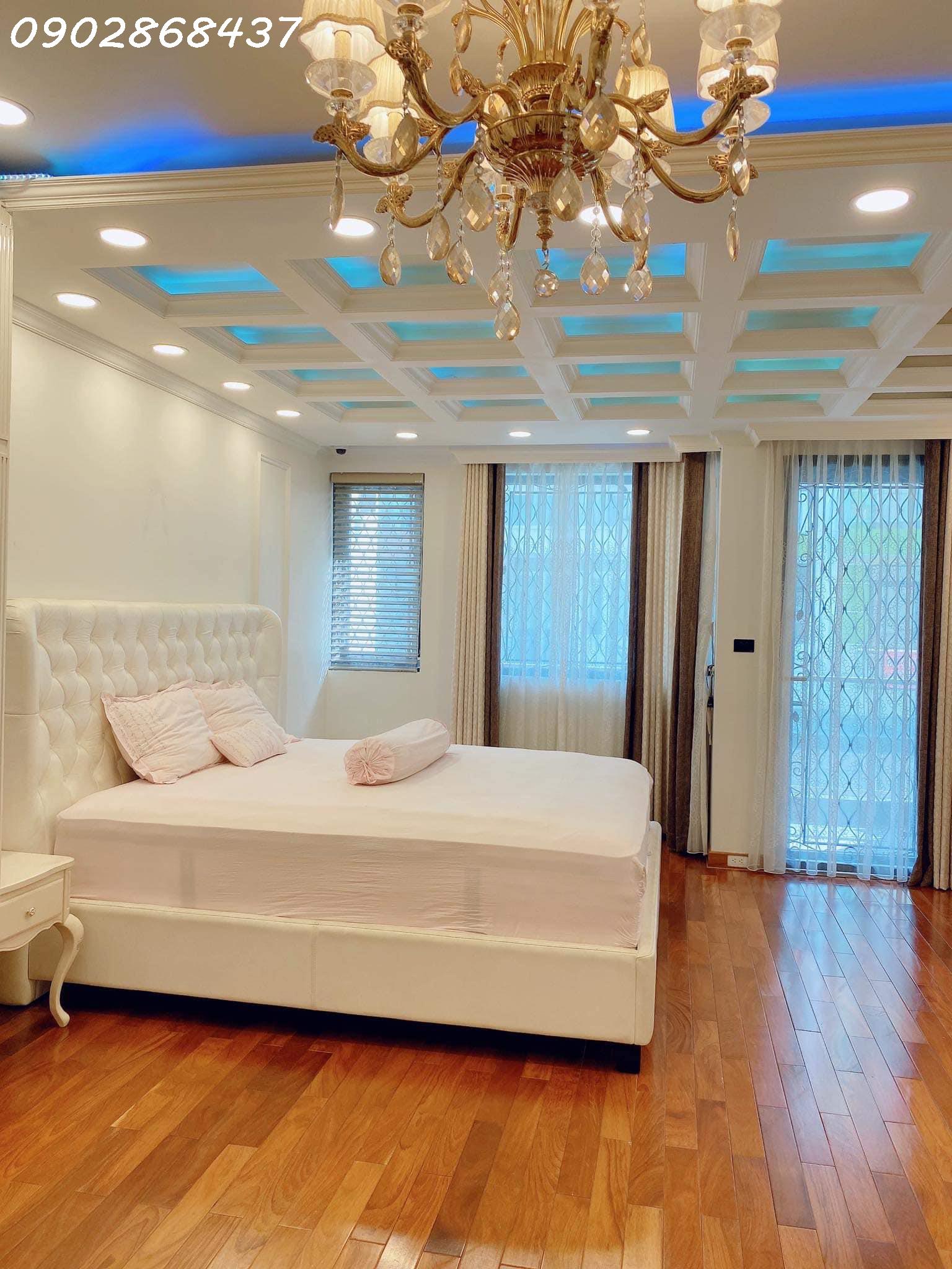 Bán Gấp Biệt Thự Khu Vip, Gần Giga Mall Phạm Văn Đồng, DT 10x25m, Chính Chủ SHR Nhỉnh 15 Tỷ.