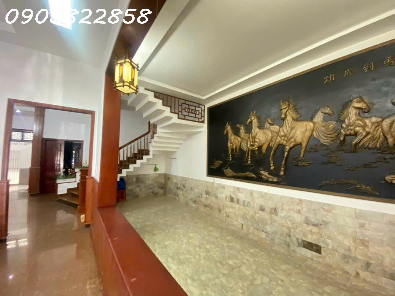 BÁN SIÊU BIỆT THỰ CẠNH GÓC 30/4, HẢI CHÂU, ĐÀ NẴNG VỚI GIÁ BẤT NGỜ.