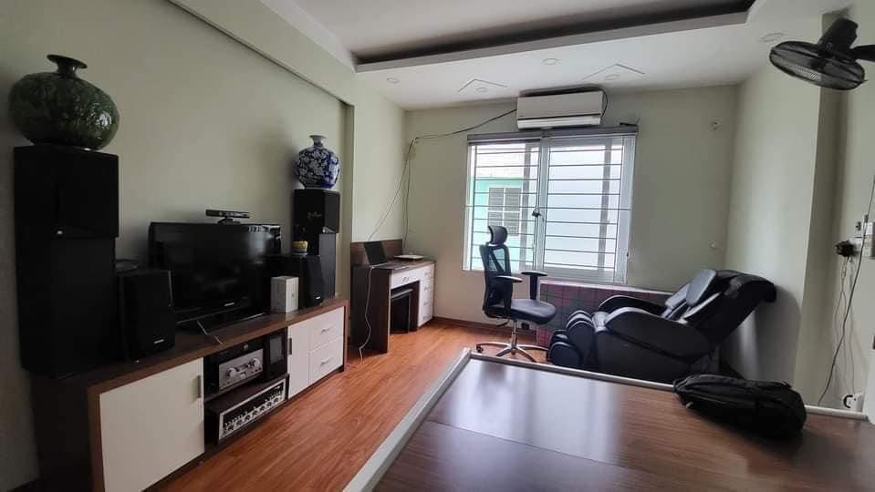 BÁN NHÀ 30M TAM TRINH - 5 TẦNG ĐẸP Ở LUÔN - Ô TÔ ĐỖ CỔNG - GIÁ 3.1 TỶ (CÓ TL).