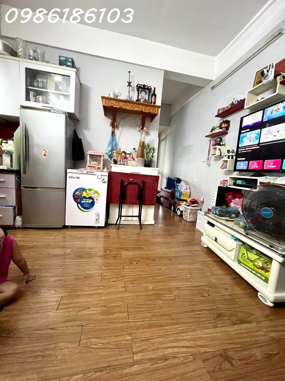 Bán góc 2PN 2WC ban công Đông Nam tại KDT Kim Văn Kim Lũ.