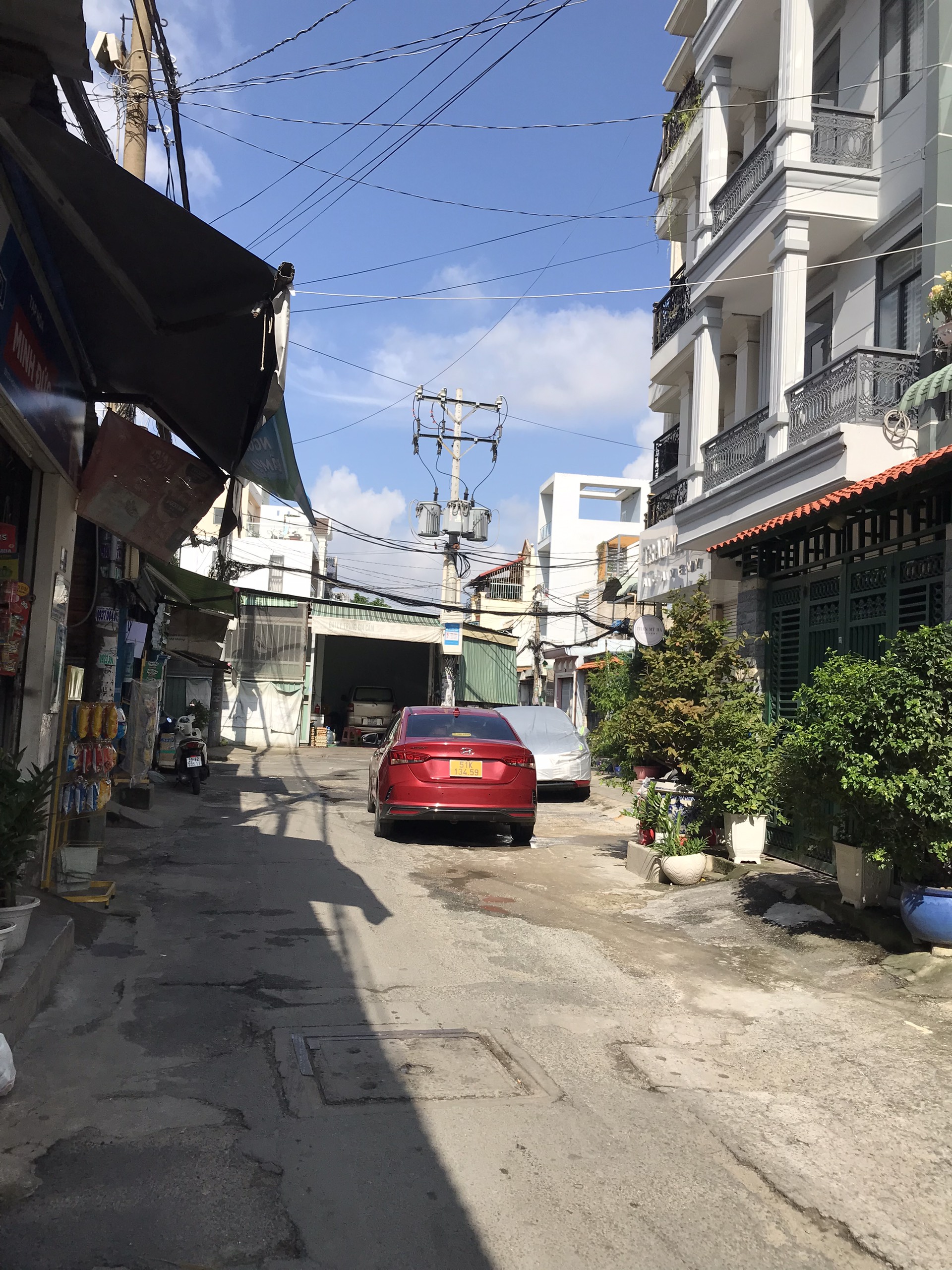 NHÀ BÁN HẺM 5M TRƯỜNG CHINH 2 LẦU 3PN 48M2 NHỈNH 4 TỶ.