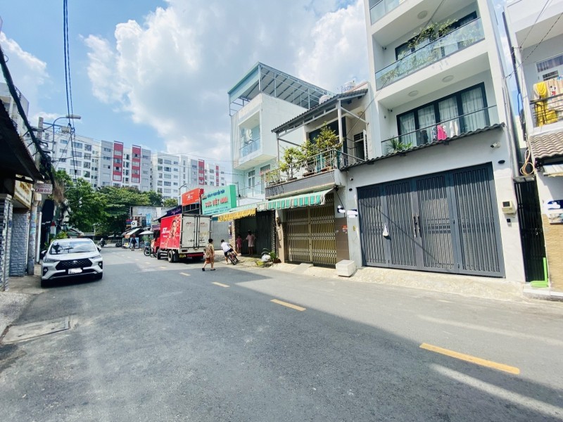 BÁN NHÀ MT KD NGAY AEON TÂN PHÚ - 4 LẦU BTCT, 70m2 - NGANG 5M BỀ THẾ - GIÁ CHỈ 7 TỶ.