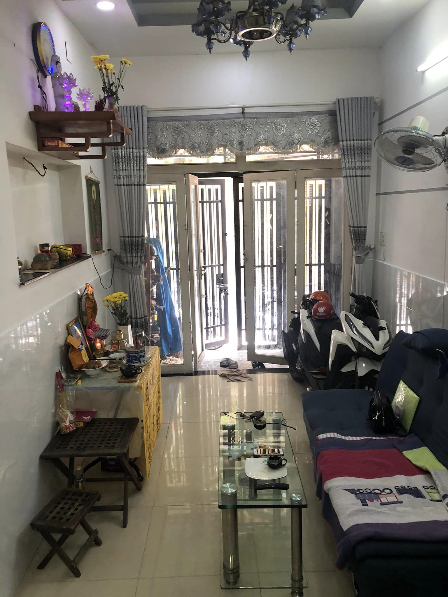 NhàBán HXHné LêQuangĐịnh P1 Gòvấp DTSD120m trệt2lầu Sânthượng nở hậu.