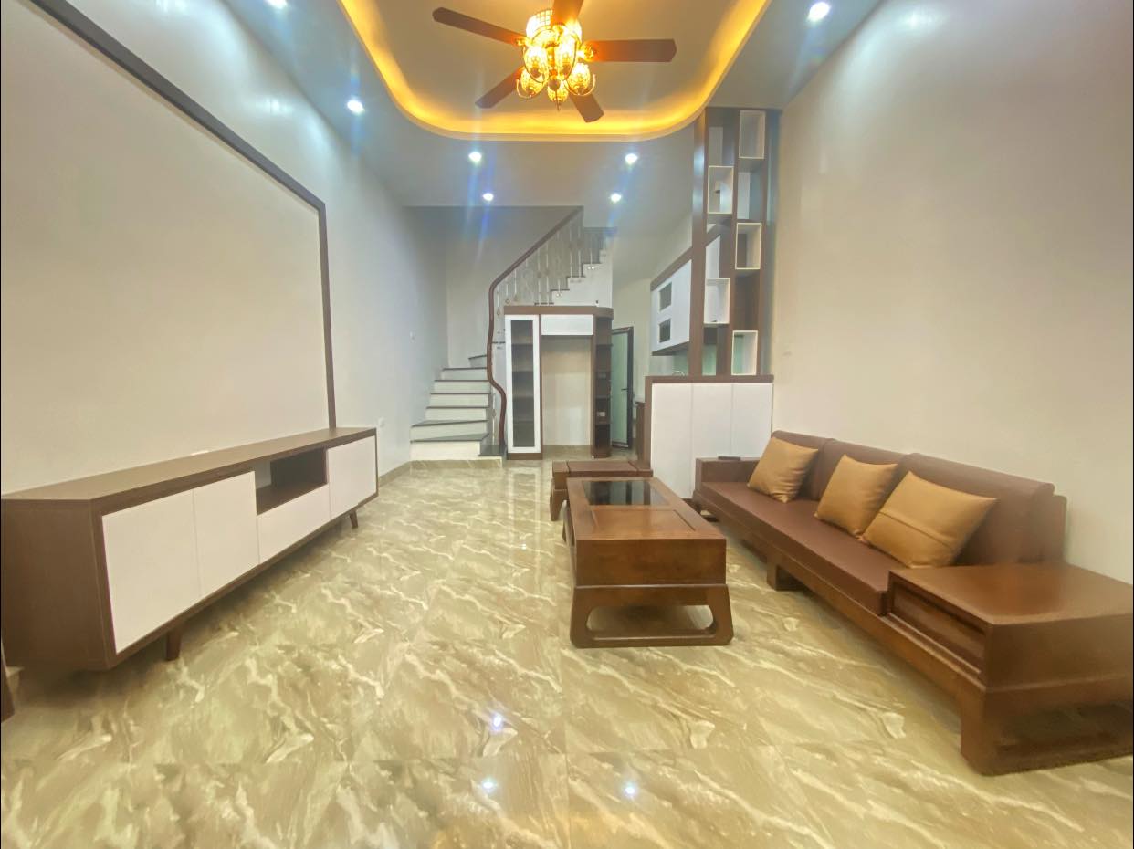 BÁN NHÀ NGÕ 197 HOÀNG MAI, 30M2 GIÁ 3.45 TỶ