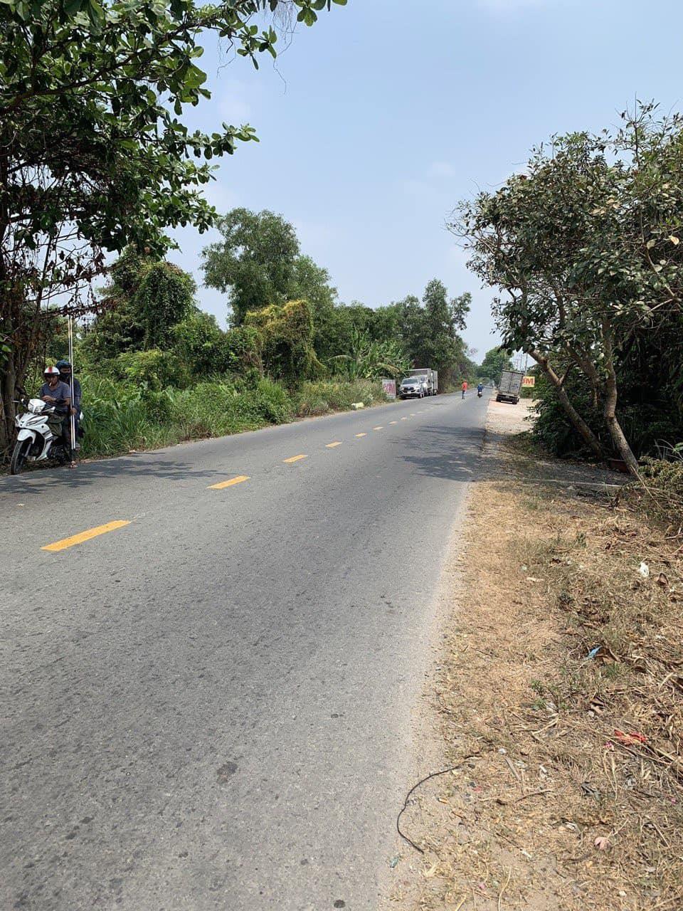 Nhỉnh 10 tỷ có ngay 720m đất mt Đặng Công Bỉnh, Hocmon.