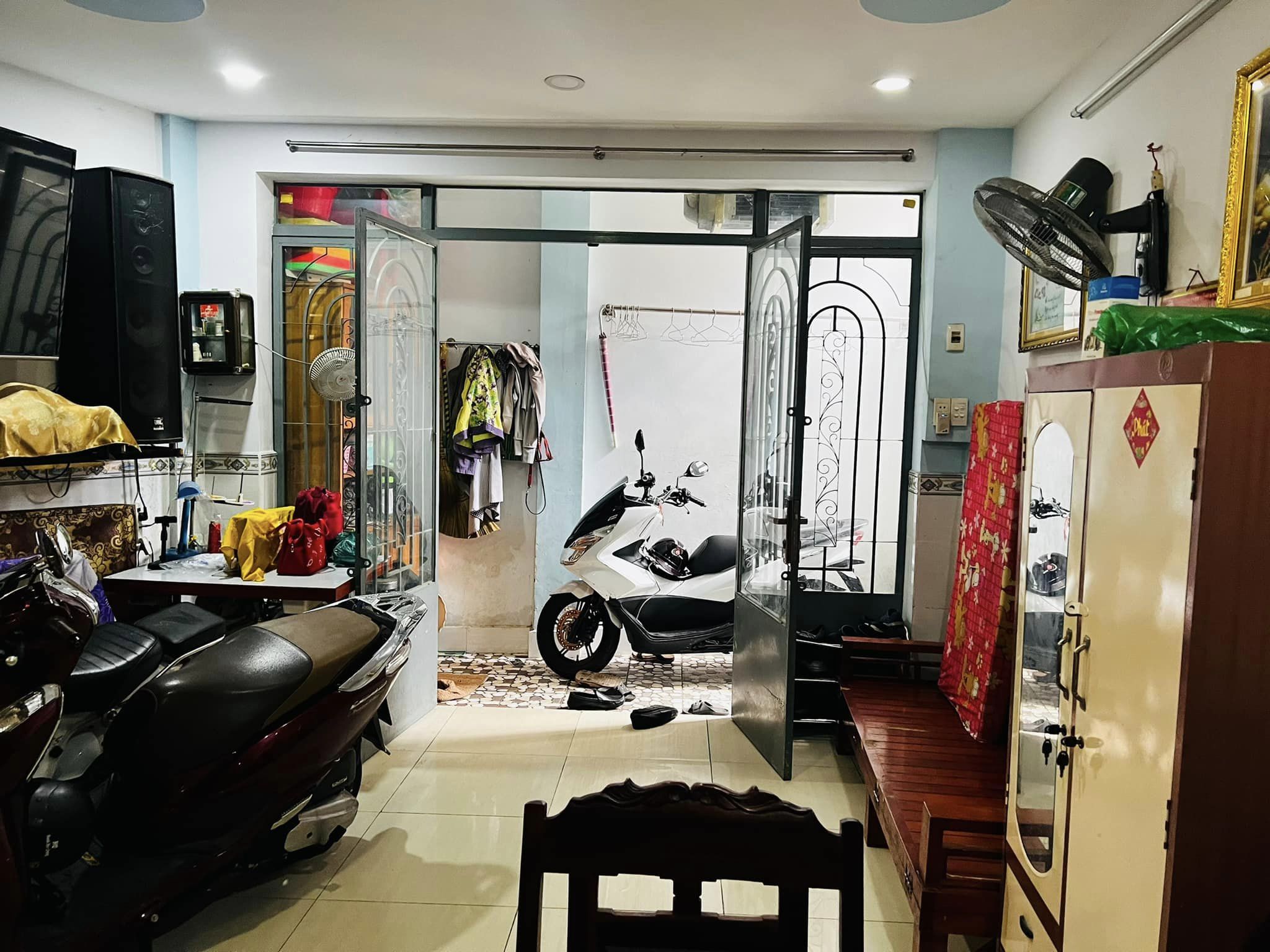 BÁN GẤP NHÀ ĐẸP GÒ VẤP - DIỆN TÍCH RỘNG 35M2 - GIÁ RẺ CHỈ 2.8 TỶ.