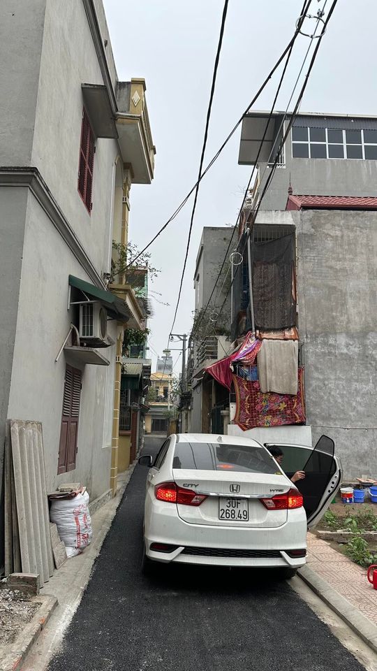 Bán 41m2 đất Cửu Việt 2, Trâu Quỳ đường oto thông.