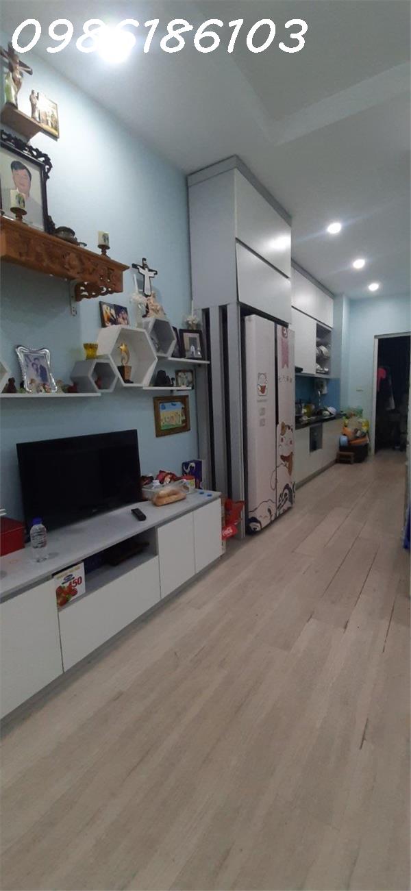 Nhỉnh 1.9X Tỷ có thể sở hữu ngay căn hộ 3PN tại trung tâm quận Thanh Xuân, Hoàng Mai.