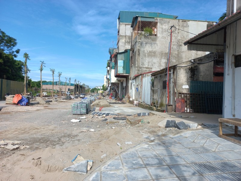 MẶT ĐƯỜNG MỚI NGỌC THỤY - LÔ GÓC 3 THOÁNG - VỈA HÈ ĐÁ BÓNG - KINH DOANH - HÀNG XÓM KHAI SƠN.