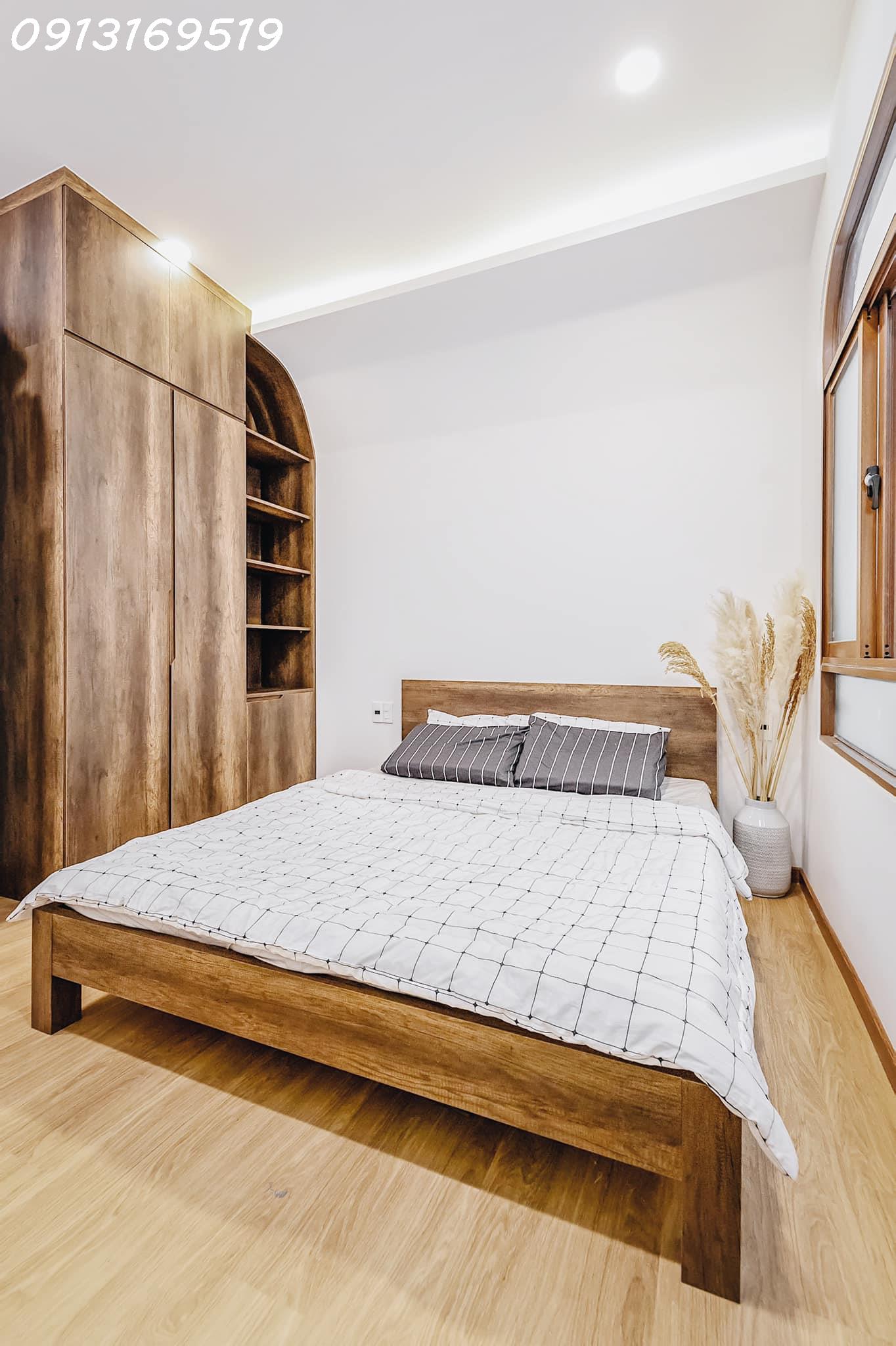 BÁN NHÀ BÙI XƯƠNG RẠCH, 55m2x 3T, MT5m, Ô TÔ ĐỖ CỔNG, LÔ GÓC, KINH DOANH, CHỈ NHỈNH 4 TỶ