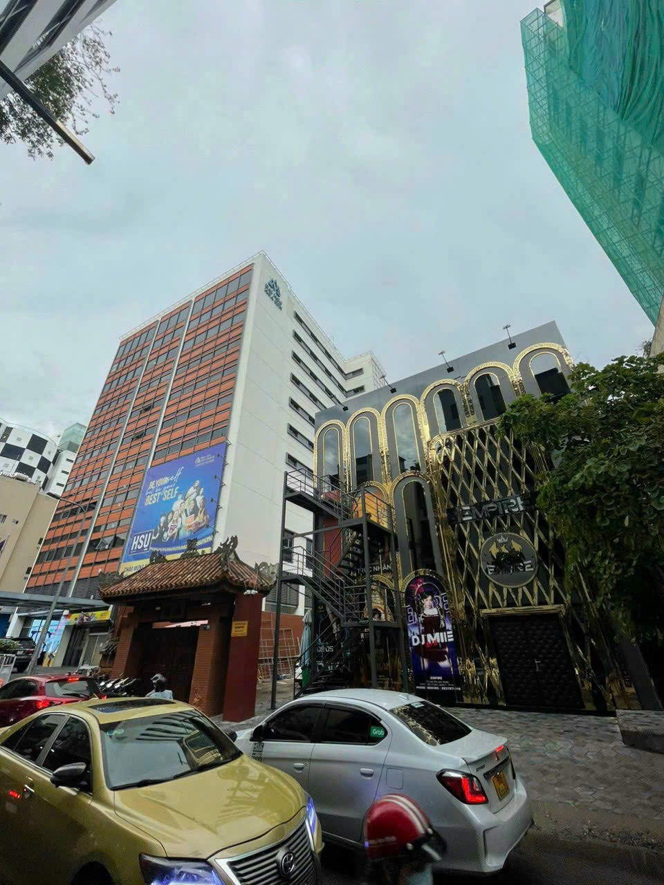 CÂN BÁN GẤP NHÀ MẶT TIỀN LÊ HỒNG PHONG,P.10,Q10 DT 150m2. giá 25 tỷ