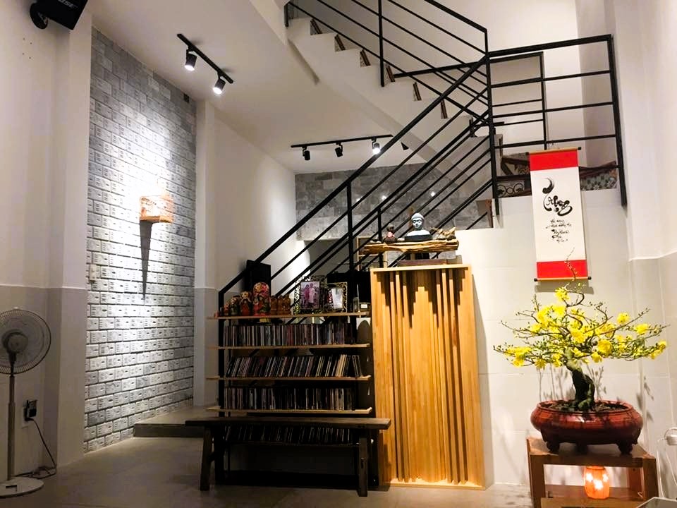 Bán nhà 1T2L có nội thất hẻn xe hơi đường 28 Linh Đông.