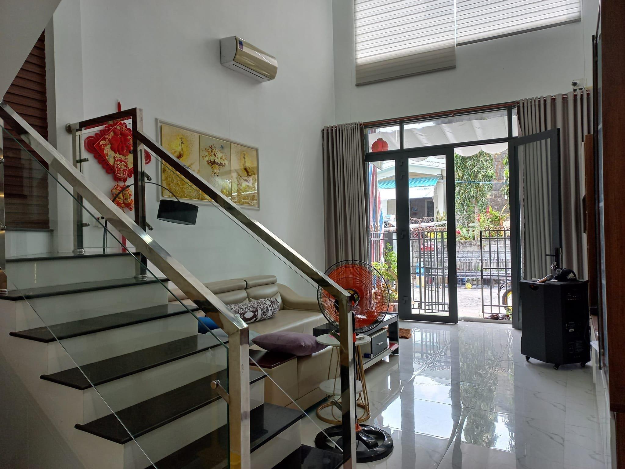 Bán nhà cấp 3 Khu Dân Cư Hai Lúa Sa Đéc Đồng Tháp. Giá chỉ 2.7 tỷ.