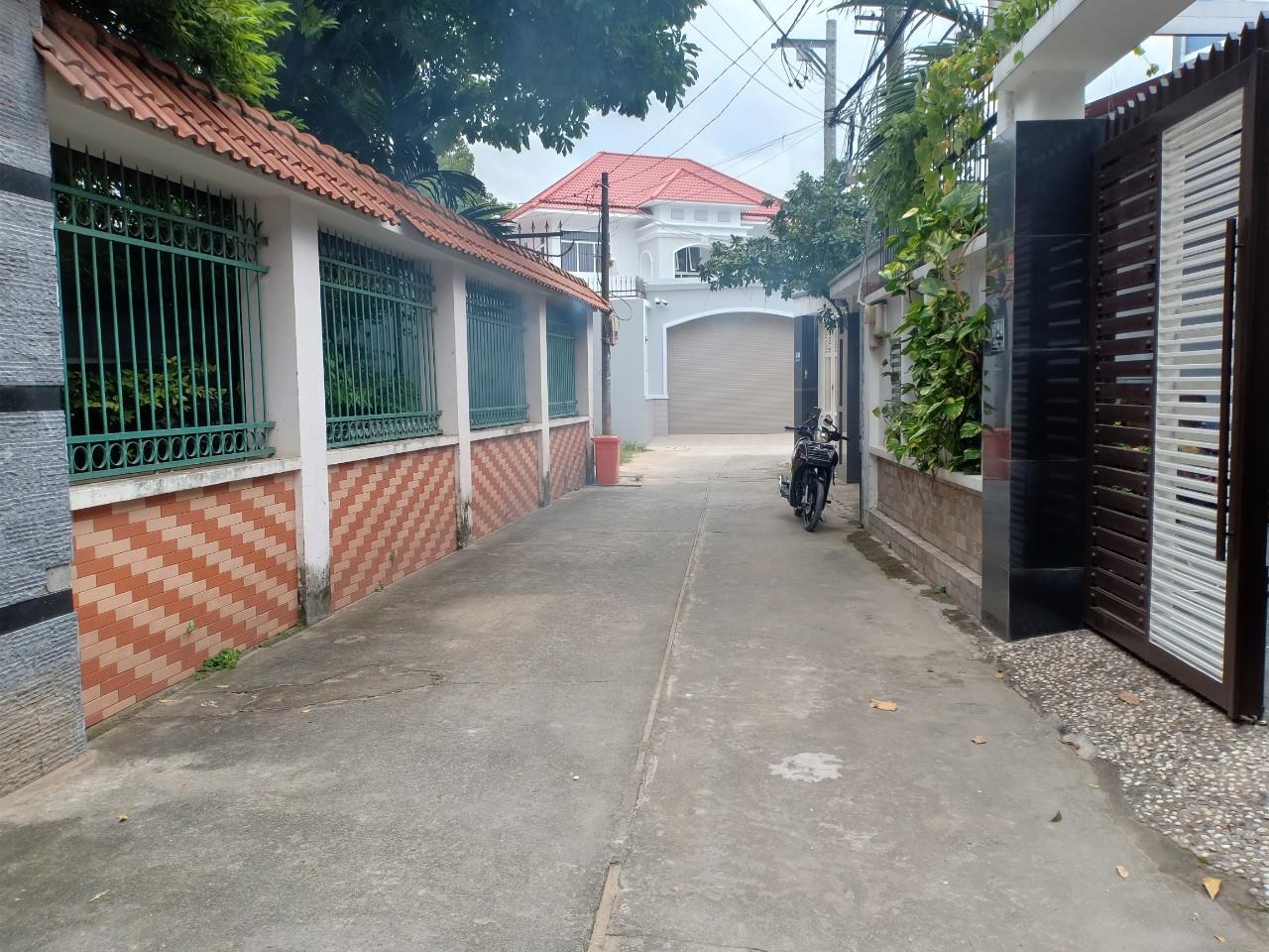 Giảm mạnh: Thửa đất HXH đường Linh Trung, Thủ Đức, 85m2 giá chỉ còn 4.9 tỷ.