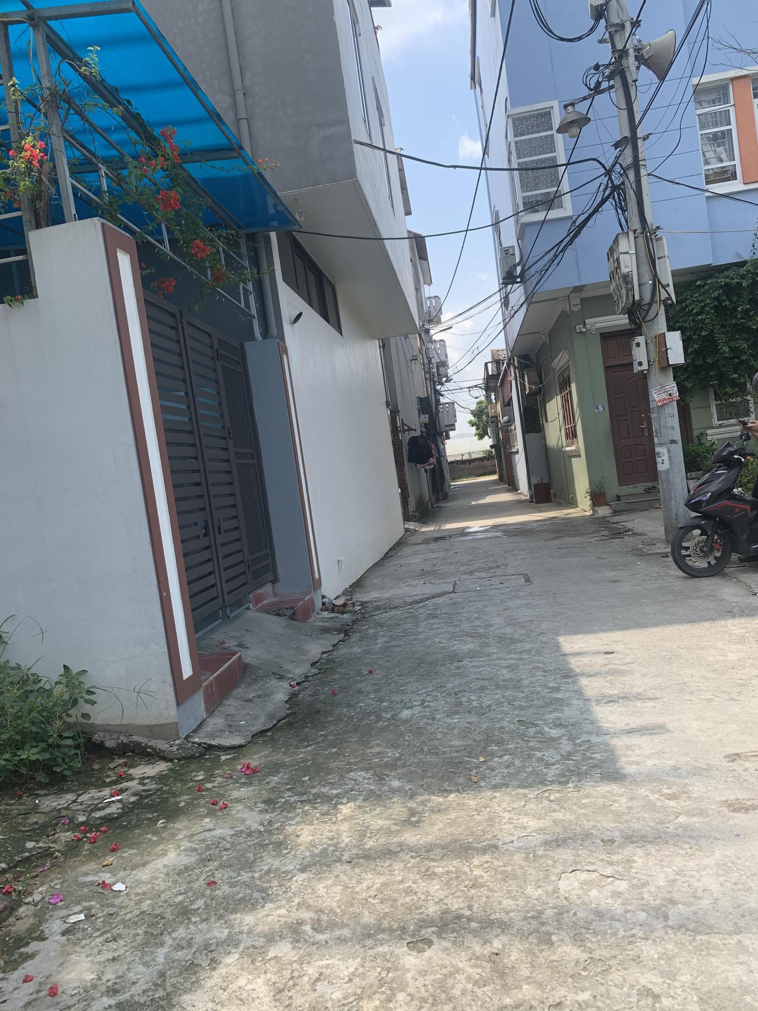 Bán 60m2 đất Trâu Quỳ gần trường Nông Nghiệp đường oto giá bán nhỉnh 4 tỷ.