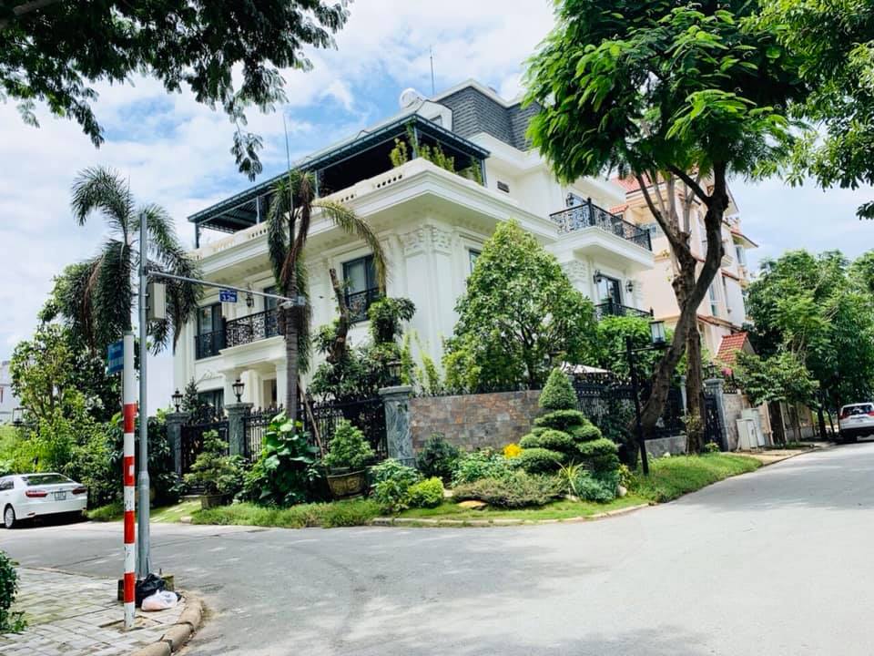 Biệt thự khu Nam Viên, Phú Hưng Mỹ, 340m2, căn góc 2 mặt tiền, 600m2 mặt sàn, giá 115 tỉ..
