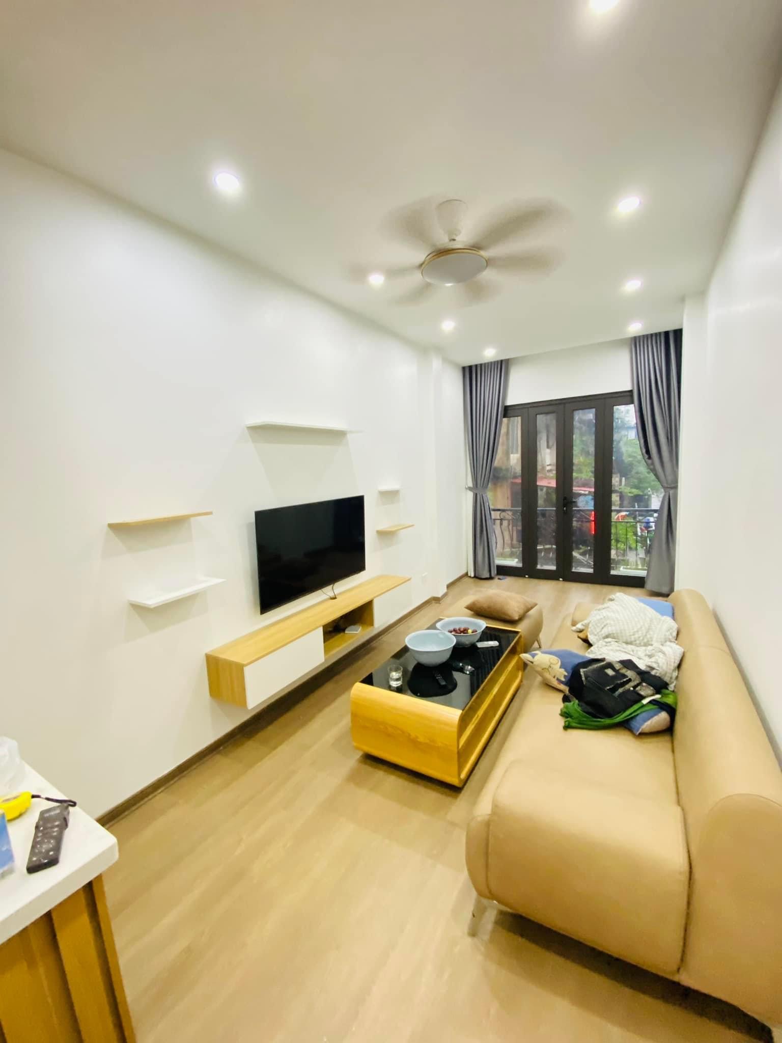 SIÊU PHẨM MẶT PHỐ HỒ ĐẮC DI QUẬN ĐỐNG ĐA - 40M 5 TẦNG MT 3M - VIEW HỒ KINH DOANH SẦM UẤT VỈA HÈ RỘNG NHÀ ĐẸP FULL NỘI THẤT MỚI KOONG