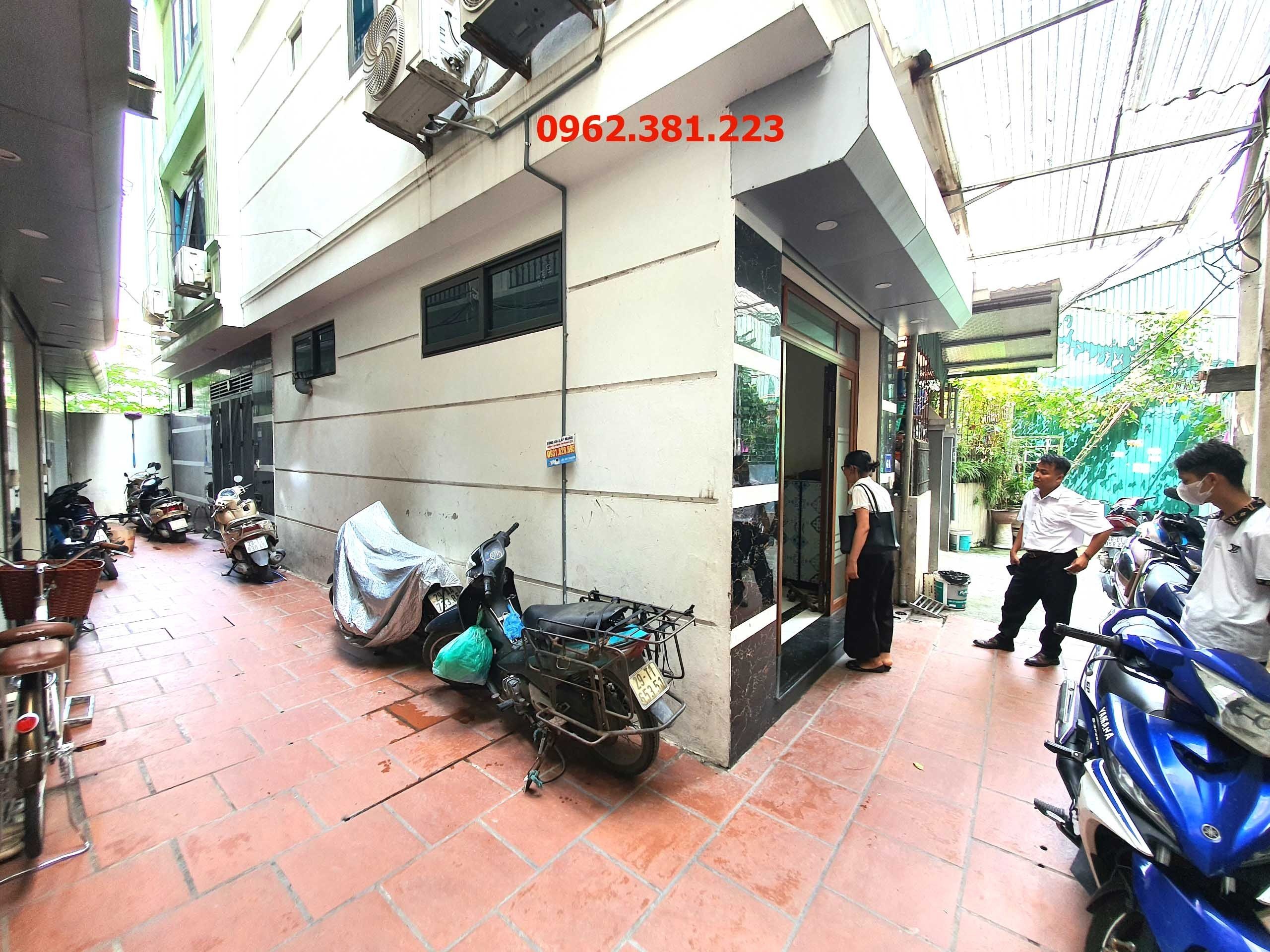 CC Bán gấp nhà Ỷ La Dương Nội 30m2x4T, 1 tum/để lại hết nội thất/Sổ đỏ chính chủ 2.8 Tỷ