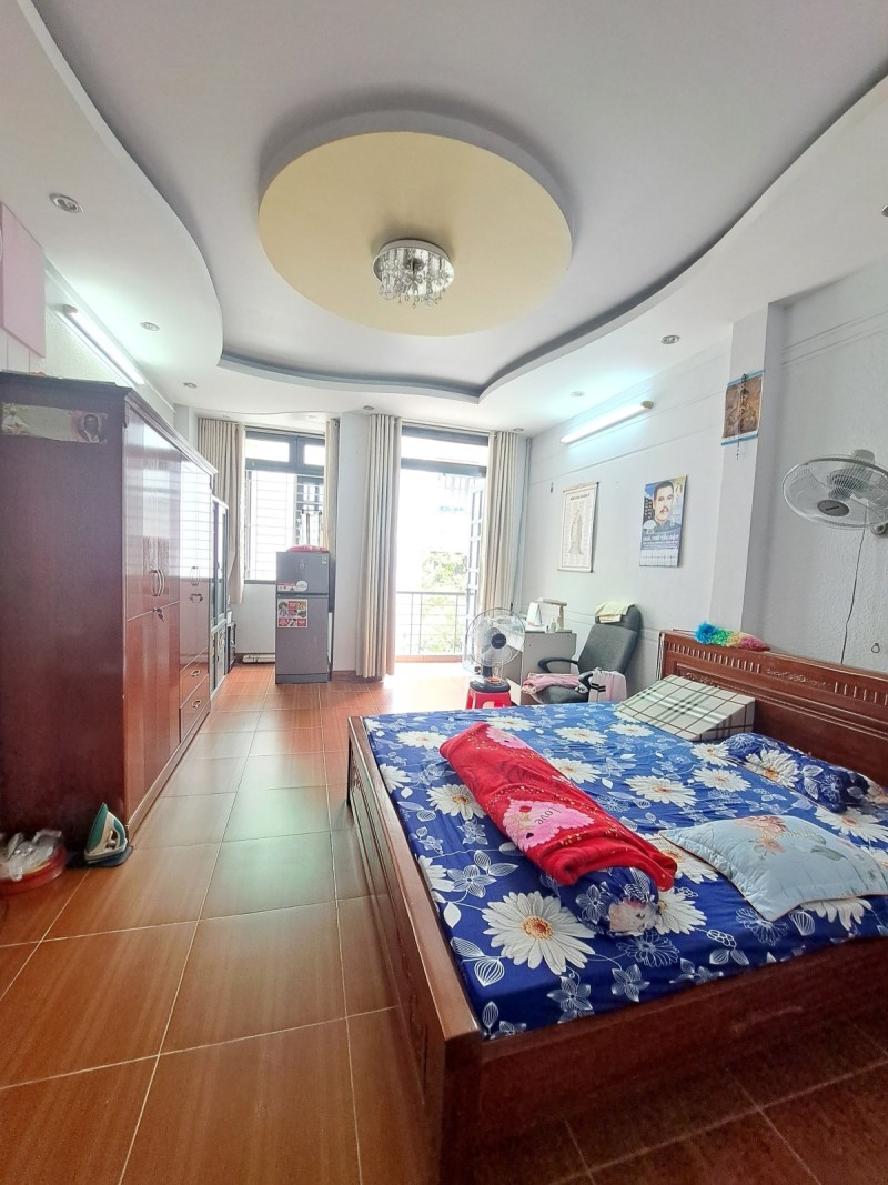 Hàng ngon NGUYỄN THÔNG, Quận 3, 6 tầng, 4.2x12, cực VIP, chỉ 7 tỷ nhú.