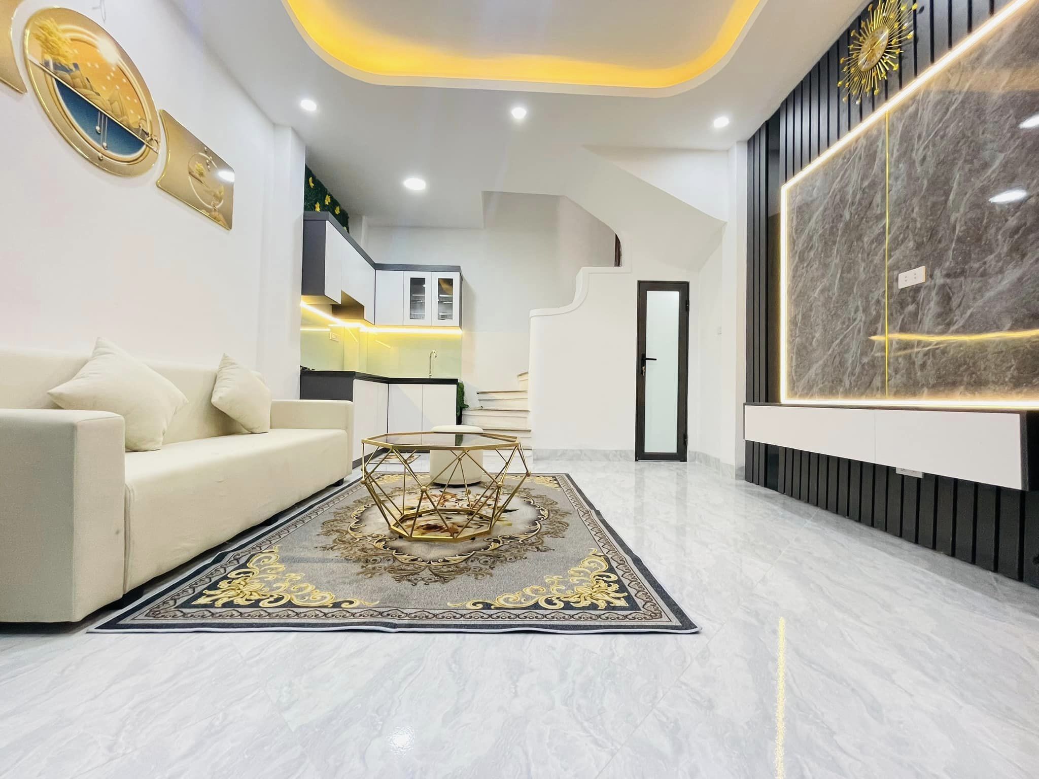 HIẾM PHỐ YÊN HÒA, NHÀ ĐẸP LONG LANH, NGÕ THOÁNG 3 NGỦ ĐỦ CÔNG NĂNG NHỈNH 3 TỶ.