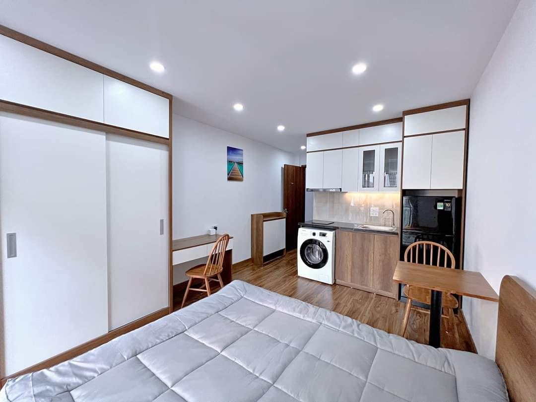 Bán gấp CCMN lô góc Tân Triều, Thanh Trì, 45m2x7T, 11PKK, giá 6.9 tỷ.