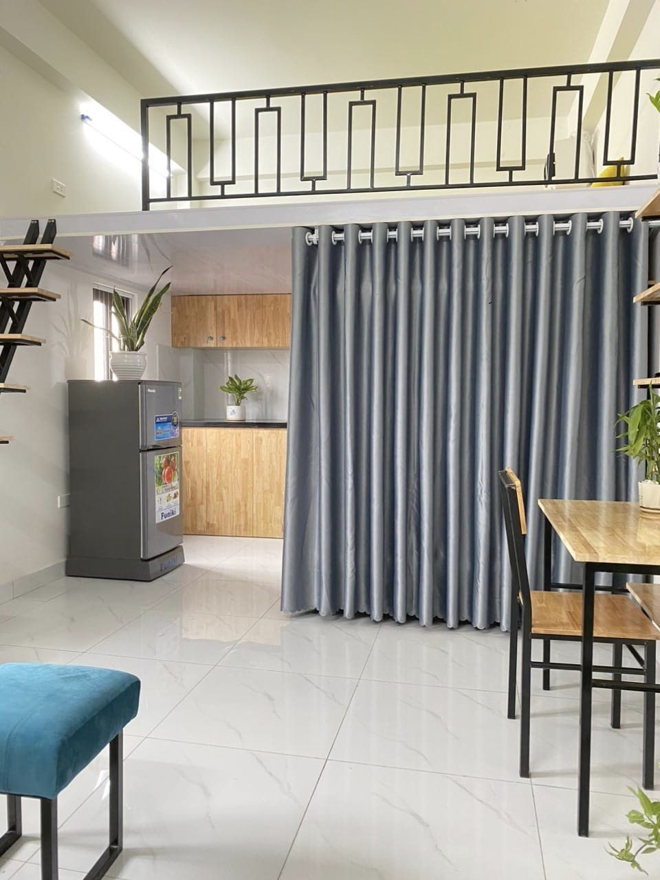 Bán CCMN dòng tiền khủng Triều Khúc, Thanh Trì, 82m2*7T, 24P, giá 9.7 tỷ.