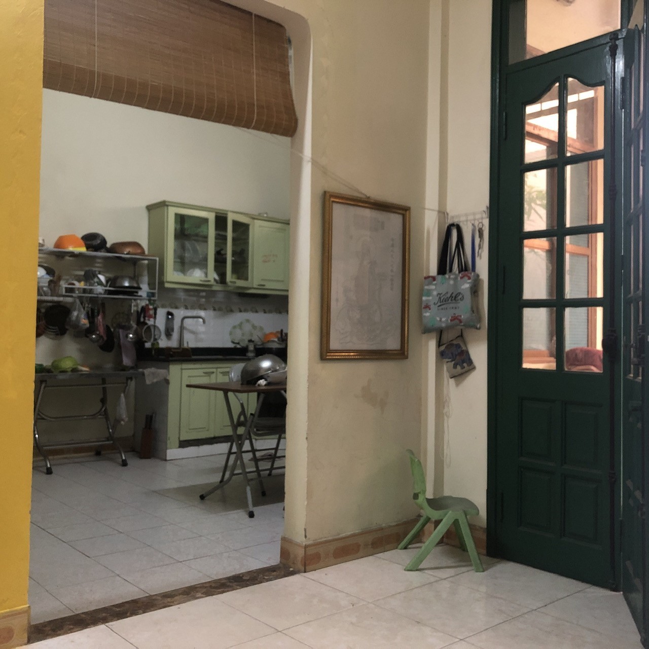 Bán gấp nhà phố Lạc Long Quân Ô tô đỗ cổng 108m 3Tg MT 8m Chỉ 11 tỷ.