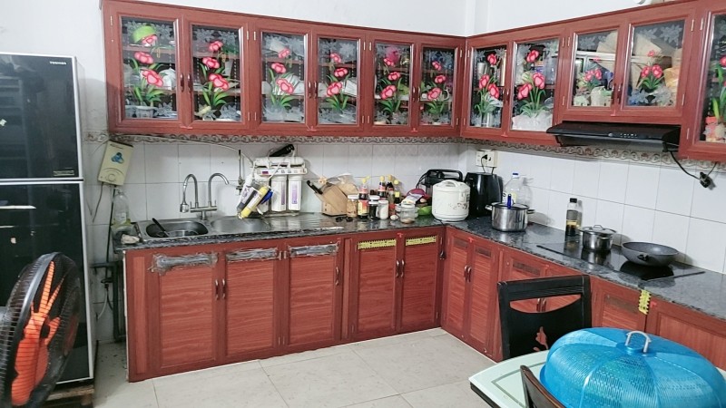 Bán nhà HXH sát mặt tiền Đất Thánh, Tân Bình, 4 Tầng, 73m2, ngang 4m, giá rẻ.