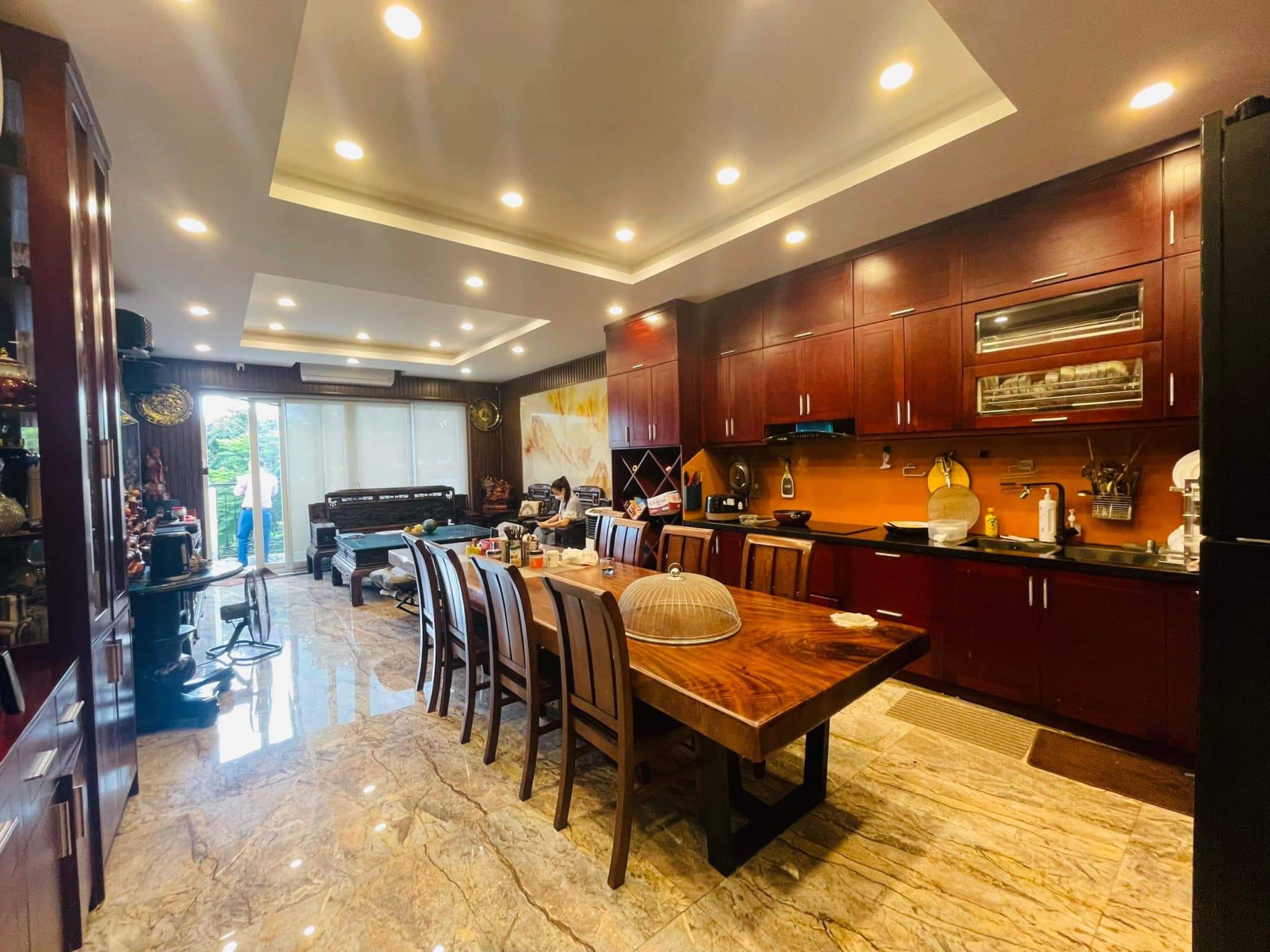 Bán nhà mặt phố Vạn Phúc, Ba Đình 50m2, 2MT, 5 tầng, ô tô, ở sướng, KD đỉnh.