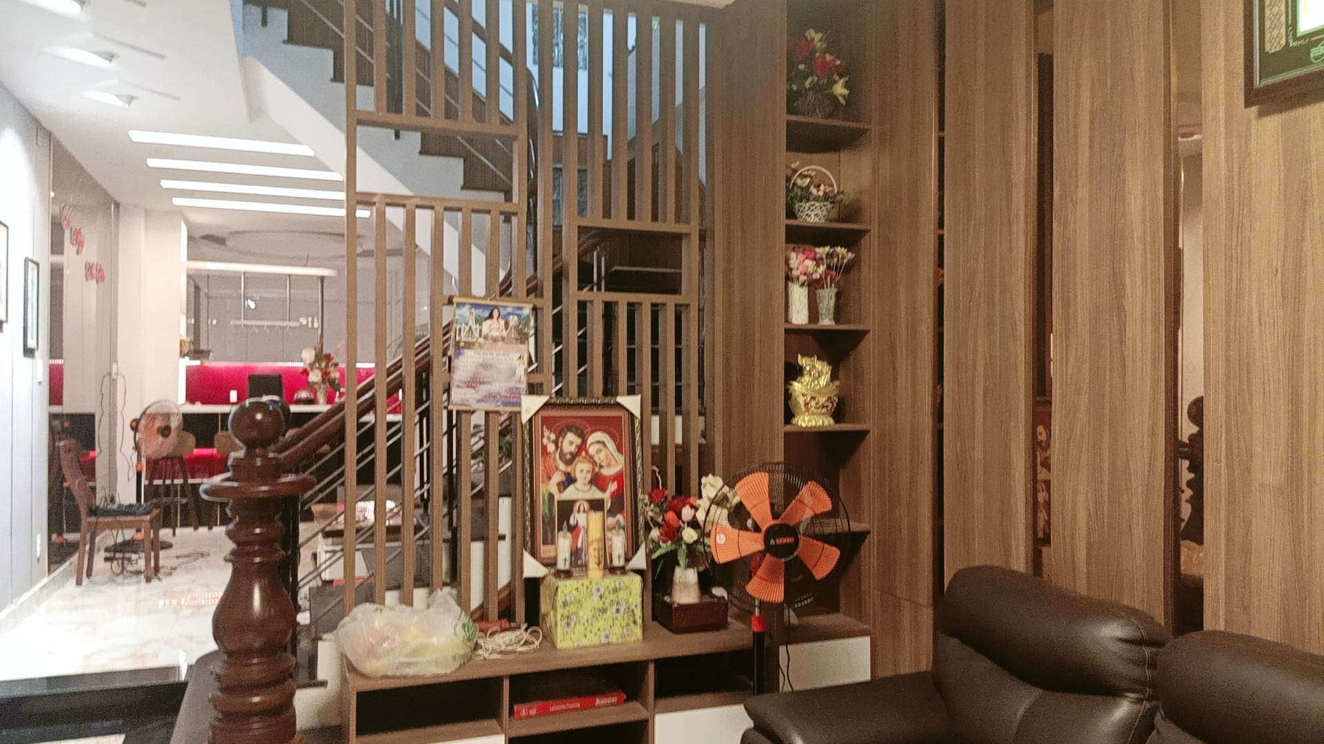 PHAN VĂN TRỊ - CỰC HIẾM - 4 TẦNG BTCT - XE TẢI VÀO NHÀ - GẦN 100M2