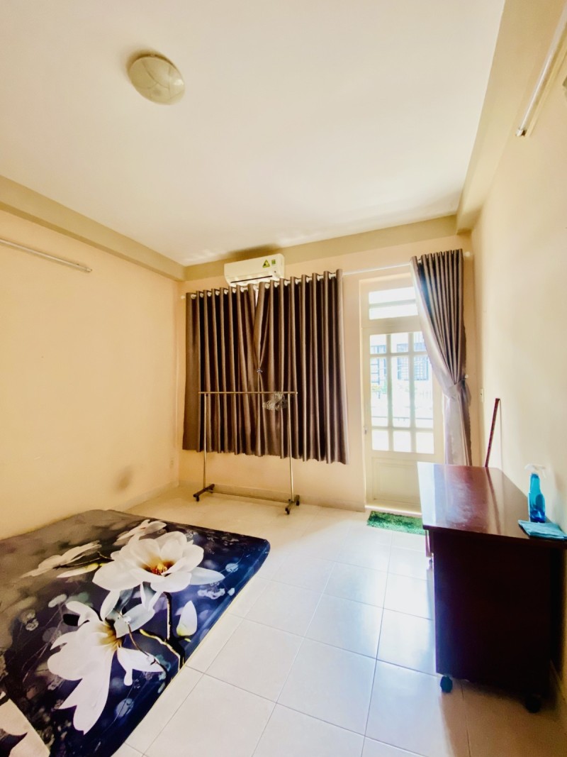 Bán nhà HXH gần Bắc Hải, Quận 10, 70m2, ngang 4m, rất đẹp, chỉ 8 tỷ nhỉnh.