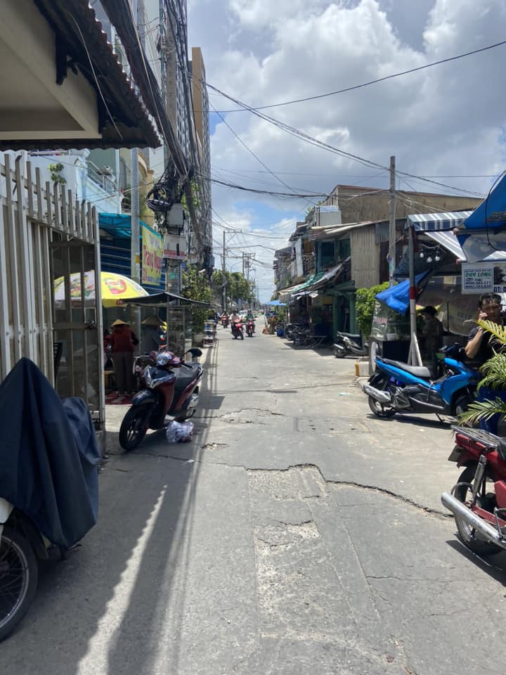 BÁN NHÀ MẶT TIỀN GIÁ HẺM - NỞ HẬU - SHR - 2 TẦNG - Q.4 - GIÁ CHỈ 3 TY