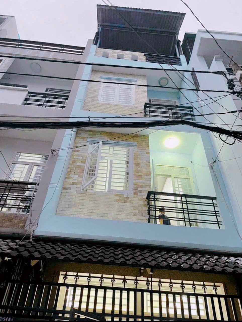 Bán nhà hẻm xe hơi đường Gò Dầu,DT:4x12m đúc 3 tấm nhà mới giá 5.7 tỷ