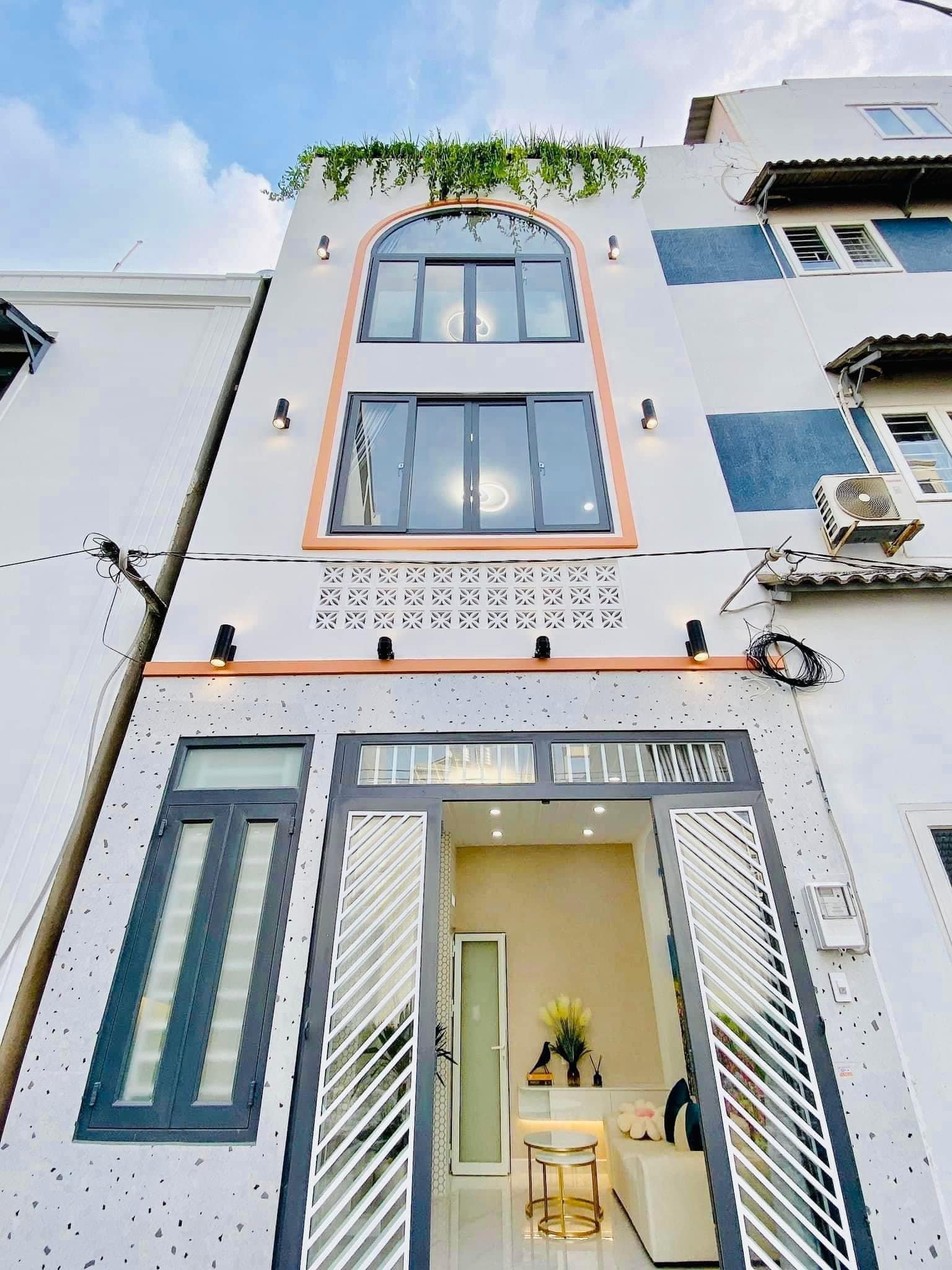 GẦN KHU CITYLAND SẦM UẤT KHU VIP PHÂN LÔ HXH THÔNG - DTSD 80M2 - GIÁ CHỈ 3.15 TỶ.