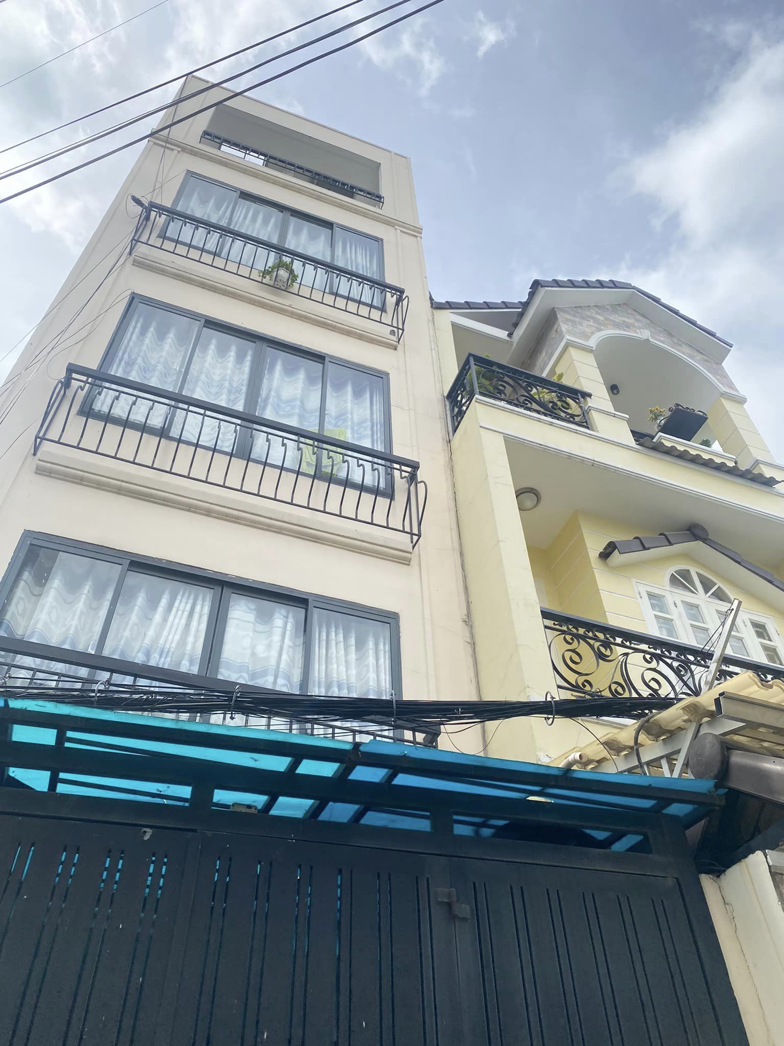 NGỘP BANK - BÁN NHÀ XVNT THÔNG D2 HUTECH - HXH - 30M2 - GIÁ CHỈ 4.85 TỶ