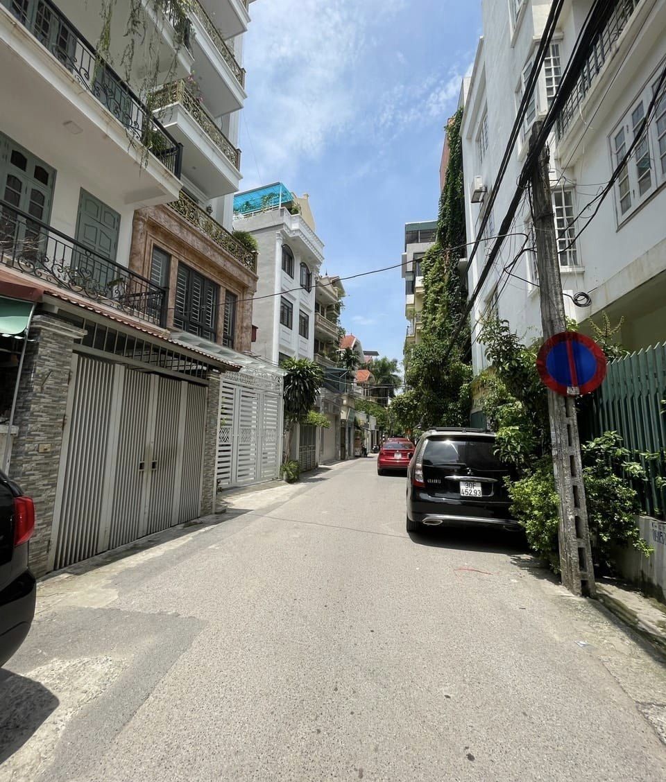 LẠC LONG QUÂN – NHÀ DÂN XÂY – 2 MẶT THOÁNG – Ô TÔ, KINH DOANH - GIÁ ĐẦU TƯ – 5T, 45M, 6.4 TỶ.