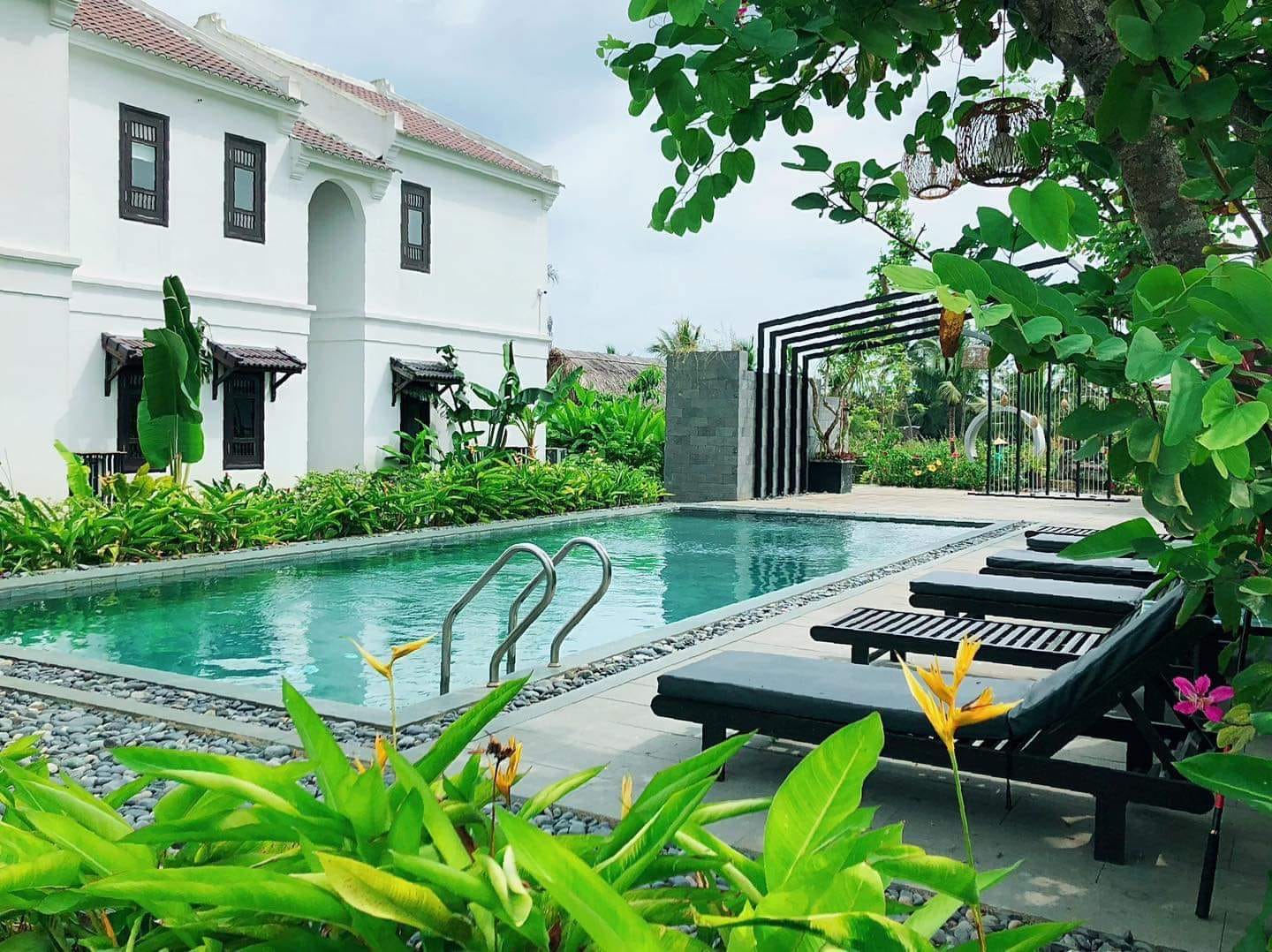 Bán 530m2 đất Ngọc Thụy, Long Biên, Hà Nội. Mặt tiền 26m, xây Biệt phủ cự đỉnh. Giá chỉ 26 tỷ.