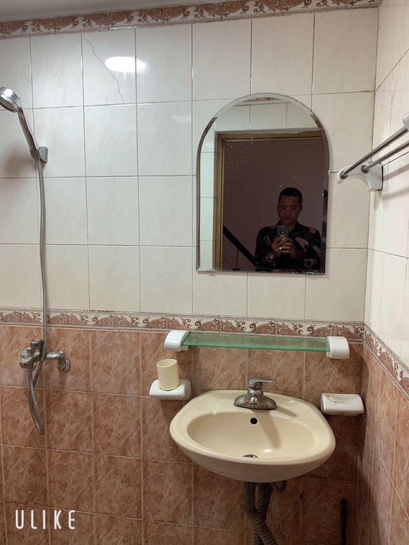 Bán nhà đẹp ở ngay Ô Chợ Dừa 40m2 x 5T, MT4m, nhỉnh 4 tỷ, gần phố, ngõ nông, 2 thoáng.