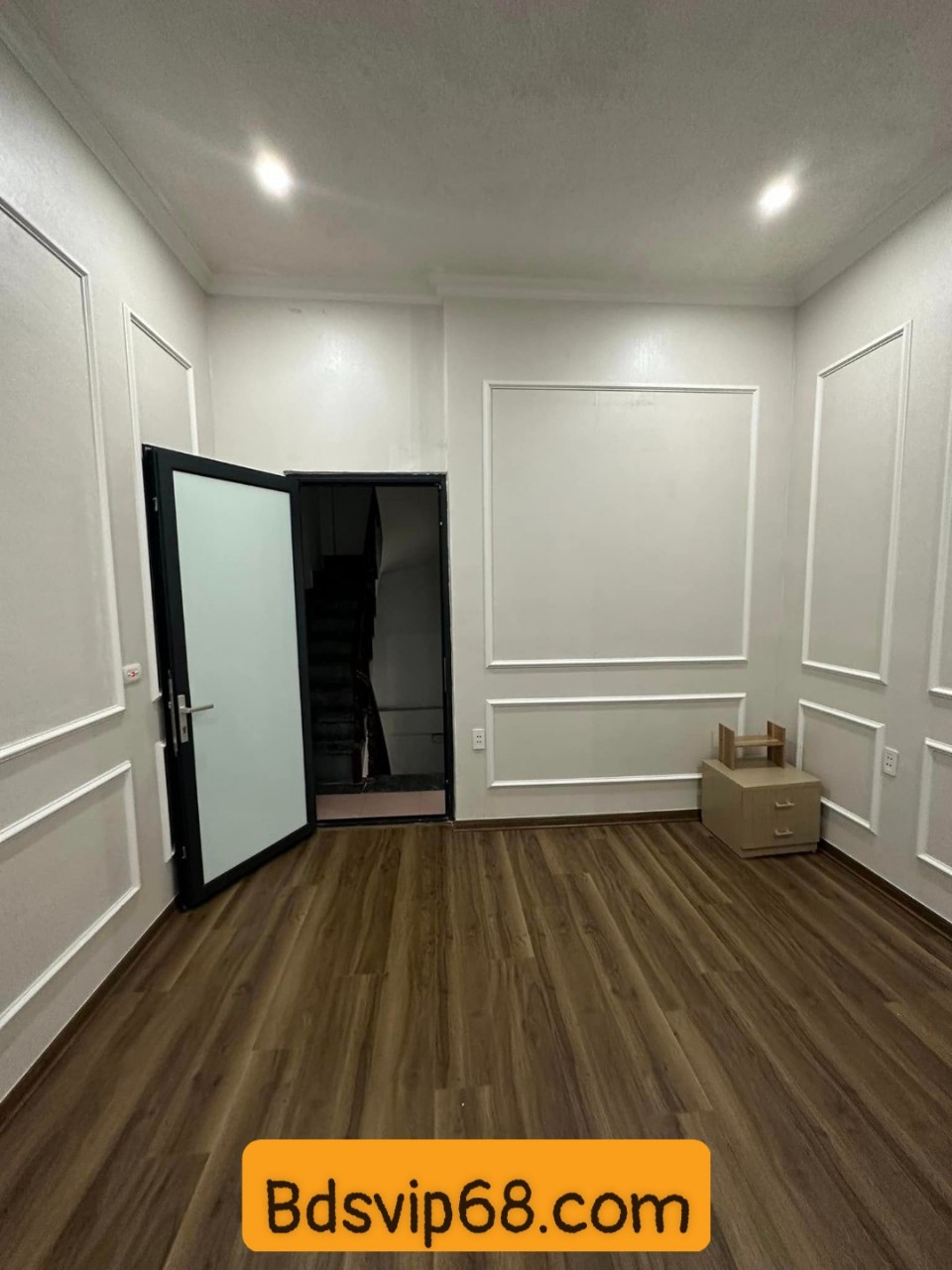 Bán nhà phố Thái Hà 35m2 4 tầng, mặt tiền 4m, ô tô tránh trước nhà giá 8.5 tỷ.