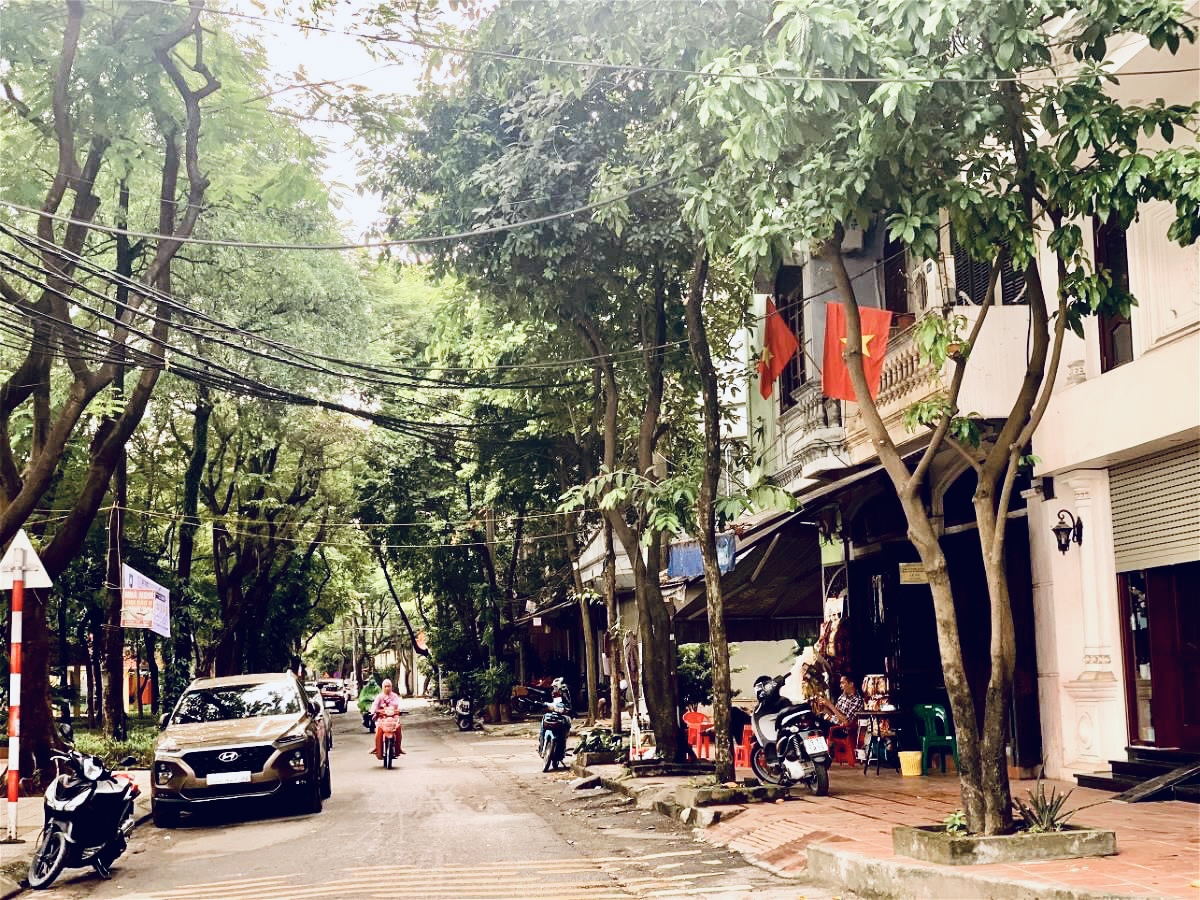 BÁN NHÀ PHÂN LÔ ĐỀN LỪ 1 QUẬN HOÀNG MAI - 40M 4 TẦNG MT 4.1M - OTO TRÁNH ĐỖ VỈA HÈ 2 BÊN RỘNG VIEW VƯỜN HOA KINH DOANH ĐỈNH CAO.