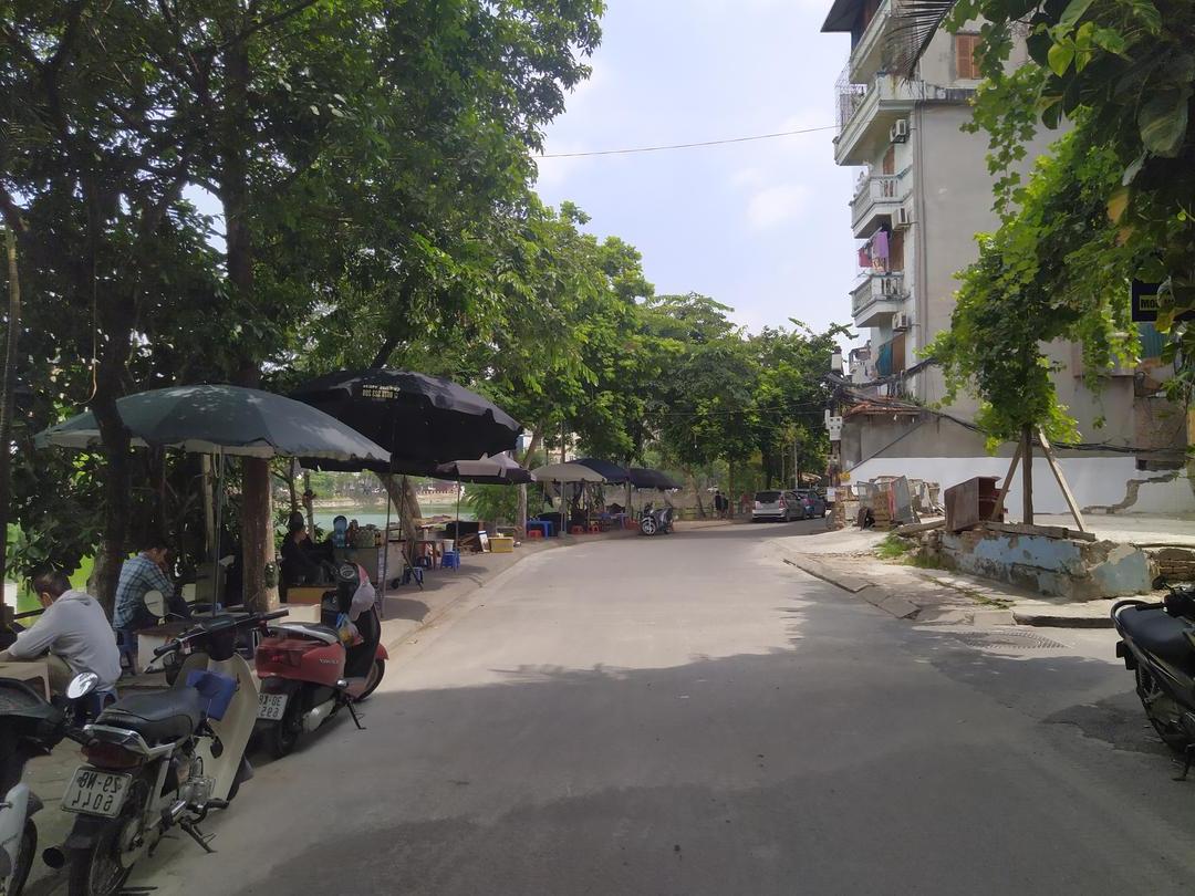 Có 102! Đống Đa, ~80m2 đất gần hồ, đường 2 ô tô, vỉa hè đá bóng, kinh doanh tốt, 13.9 tỷ.