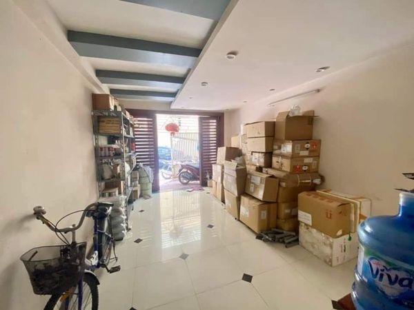 BÁN GẤP NHÀ ĐẸP CẦU GIẤY, DÂN XÂY, ÔTÔ ĐỖ CỬA, KINH DOANH, 2 THOÁNG, 35M2 NHỈNH 4TỶ.