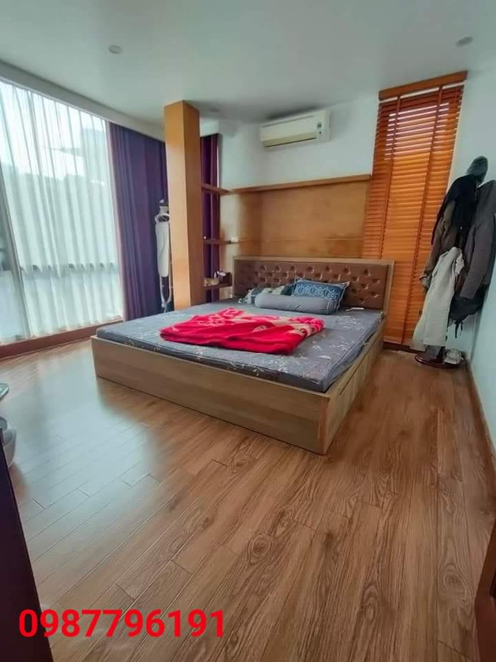 BÁN NHÀ CẦU GIẤY - LÔ GÓC - ÔTÔ - 6 TẦNG DÂN XÂY - TIỆN ÍCH - 9 TỶ.